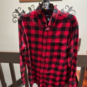 EUC John Ashdord Red & Black Checkered Long Sleeve Short Medium #272